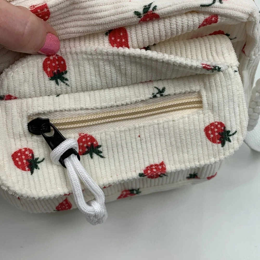 N/A strawberry print